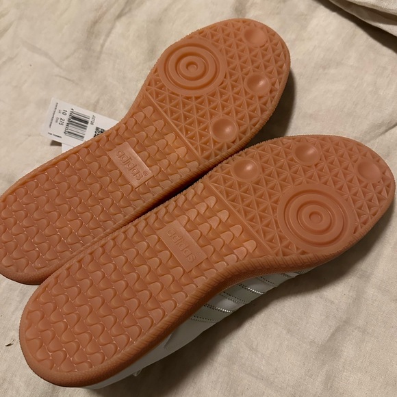 Adidas Samba OG White and Silver Womens Shoes - Picture 3 of 4